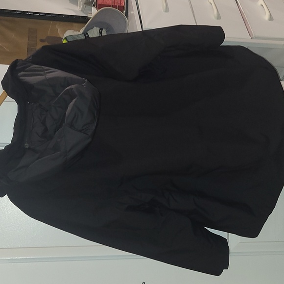 The North Face Black Hooded Jacket - Picture 4 of 4